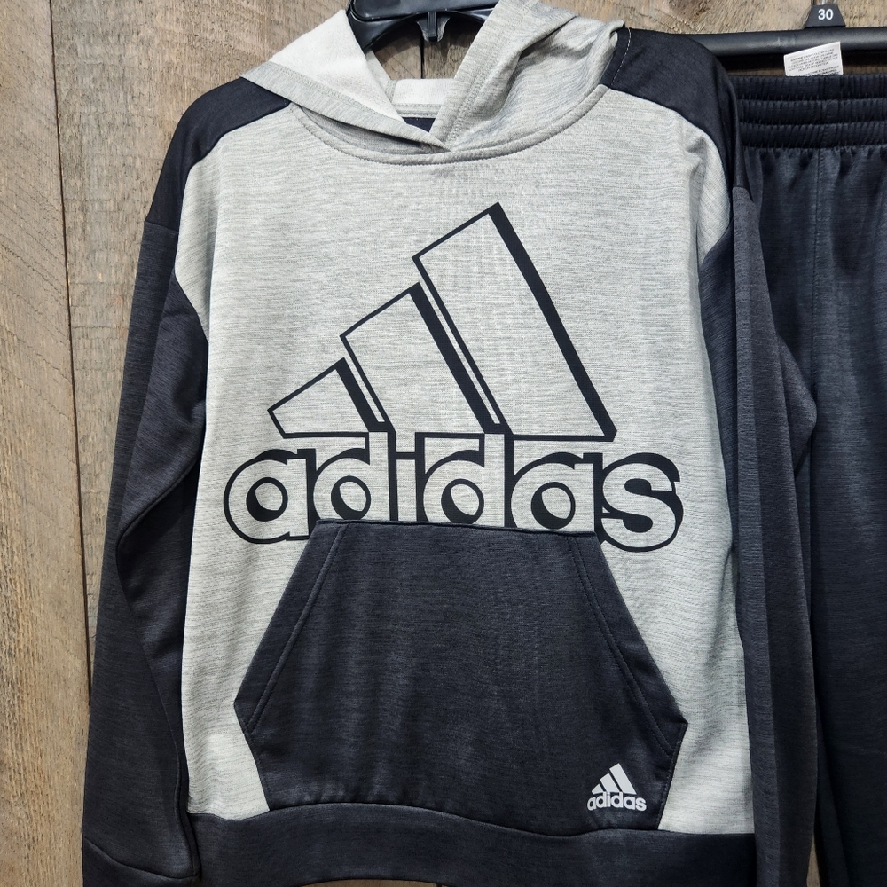 🆕️ Adidas Hoody - Picture 2 of 4